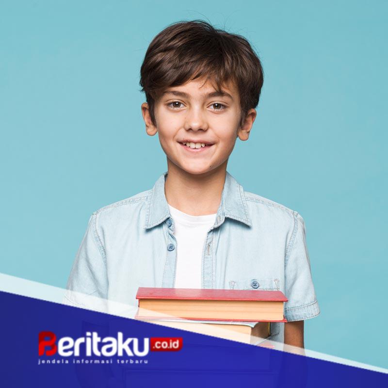 By reading with your child every day, letting them choose their own books, making reading fun and interactive.