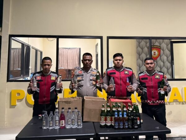 Tekan Gangguan Kamtibmas, Tim Gabungan Sat Samapta Polresta Sumenep Razia Toko Pemilik Miras