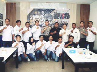 Hangat dan Penuh Keakraban, Kombes Pol Ariek Indra Sentanu Berbagi Kisah Karier Bersama MIO Sumenep