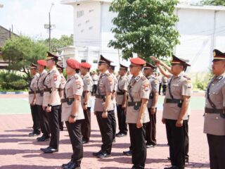 Pimpin Sertijab di Lapangan Tri Brata, Kombes Pol Ariek Tekankan Pelayanan Humanis bagi Warga Sumenep