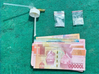 Bawa Sabu 1,19 gram dan Uang Jutaan, Pria 44 Tahun di Kangean Tak Berdaya Ditangkap Polisi