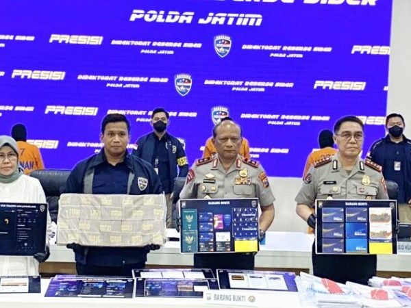 Polda Jatim Bongkar Penipuan Kripto Jaringan Internasional, Rp81 Miliar Disita dan 77 Rekening Diblokir