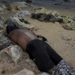 Geger Penemuan Jasad Laki-Laki Terdampar di Pantai Pekandangan Barat Bluto