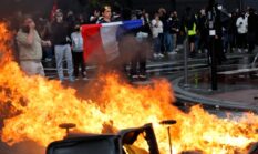 Paris Mencekam! Demo Kenaikan Biaya Hidup Meletus Jadi Kerusuhan Hebat, 1.200 Orang Diangkut Polisi