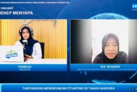 Foto: Kabid P2KB Dinkes P2KB Sumenep Ida Winarni (kanan) saat menjadi narasumber pada dialog interaktif 'Sumenep Menyapa' di RRI Sumenep.