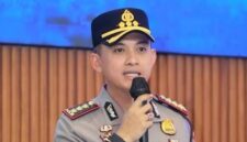 Foto: Kapolresta Sumenep, Kombes Pol. Ariek Indra Sentanu, S.H., S.I.K., M.H., saat menyampaikan penegasan dan peringatan keras agar jajaran Polantas bekerja secara profesional dan humanis, Kamis (29/10/2026).
