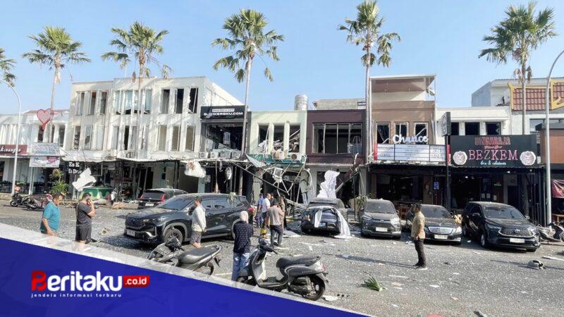Foto: Kondisi pasca ledakan di kawasan pertokoan Pakuwon City, Surabaya, yang terlihat ramai setelah insiden.