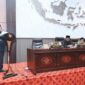 Foto: Wakil Bupati Sumenep KH. Imam Hasyim (kiri) bersama Ketua DPRD Sumenep H. Zainal Arifin dan para Wakil Ketua DPRD Sumenep saat memimpin Rapat Paripurna Penyampaian Nota Keuangan Raperda APBD T.A. 2027 di Gedung DPRD Sumenep.