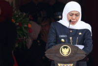 Foto: Gubernur Jawa Timur Khofifah Indar Parawansa saat memberikan pidato laporan capaian pembangunan Provinsi Jawa Timur dalam rangka Hari Jadi ke-81 Provinsi Jawa Timur.