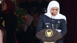 Foto: Gubernur Jawa Timur Khofifah Indar Parawansa saat memberikan pidato laporan capaian pembangunan Provinsi Jawa Timur dalam rangka Hari Jadi ke-81 Provinsi Jawa Timur.