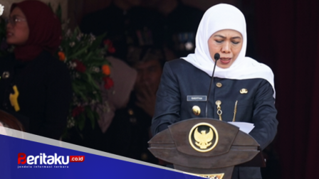 Foto: Gubernur Jawa Timur Khofifah Indar Parawansa saat memberikan pidato laporan capaian pembangunan Provinsi Jawa Timur dalam rangka Hari Jadi ke-81 Provinsi Jawa Timur.