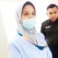 Foto: Tangkapan layar video berdurasi 1 menit 30 detik memperlihatkan perawat RS Baghraf Health Care (BHC) Sumenep (depan) didampingi petugas keamanan saat memberikan penjelasan atas pertanyaan keluarga pasien.