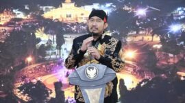 Foto: Bupati Sumenep Achmad Fauzi Wongsojudo saat memberikan sambutan dan arahan terkait pelaksanaan gerakan pembacaan Surat Al-Waqi’ah sebanyak 111.111 kali di lingkungan Pemerintah Kabupaten Sumenep.