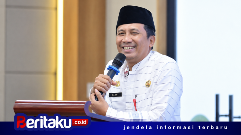 Foto: Kepala Dinas Koperasi, Usaha Mikro, Perindustrian dan Perdagangan (DKUPP) Sumenep Moh. Ramli saat memberikan sambutan dan arahan dalam sarasehan UMKM gagasan PWI Sumenep di Aula Jaga Temba UNIBA Madura.