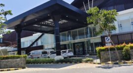 Foto: Kemegahan gedung RS Baghraf Health Care (BHC) Sumenep yang kini menuai kritik pedas dari praktisi hukum Zamrud Khan akibat sikap manajemen yang tertutup atas dugaan malpraktik medis.
