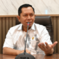 Foto: Ketua Komisi IV DPRD Sumenep Mulyadi saat memberikan keterangan resmi terkait agenda pemanggilan pihak Dinkes P2KB serta manajemen RS BHC Sumenep.